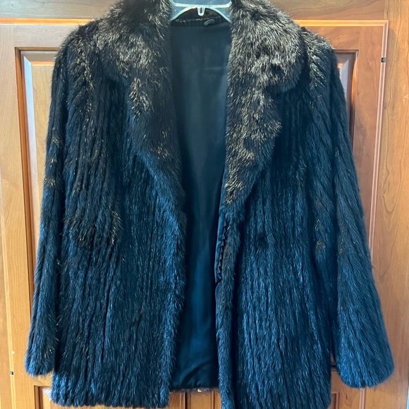 Black mink coat, size medium - Picture 4 of 7